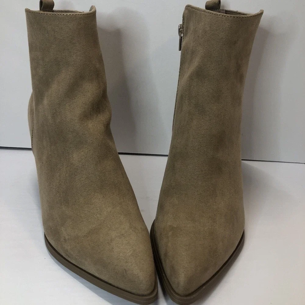 JustFab Ankle Booties‎ Boots Women Size 9 Tan Stacked Heel Zip Tan Faux Suede